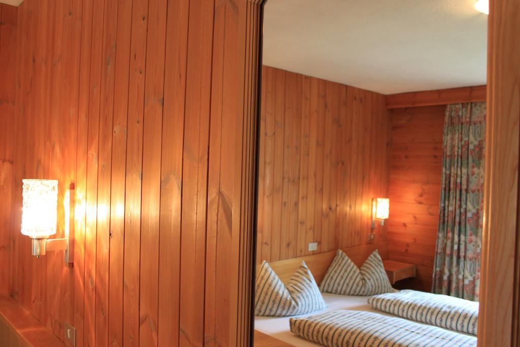 Albergo Alisander Corvara Zewnętrze zdjęcie